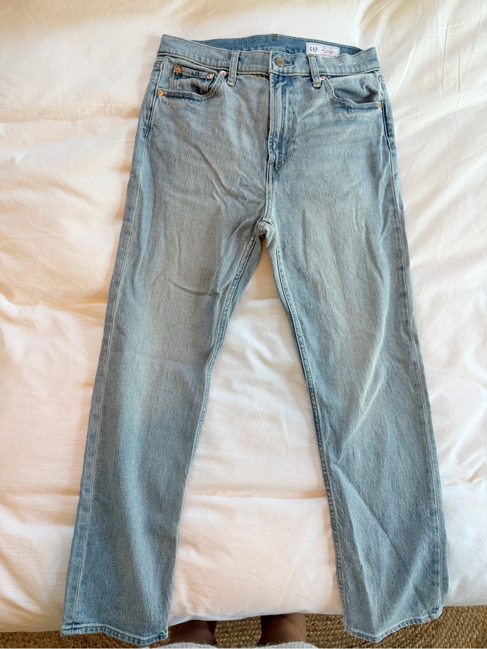 Gap Women’s Light Wash 90’s High Rise Straight Leg Jeans